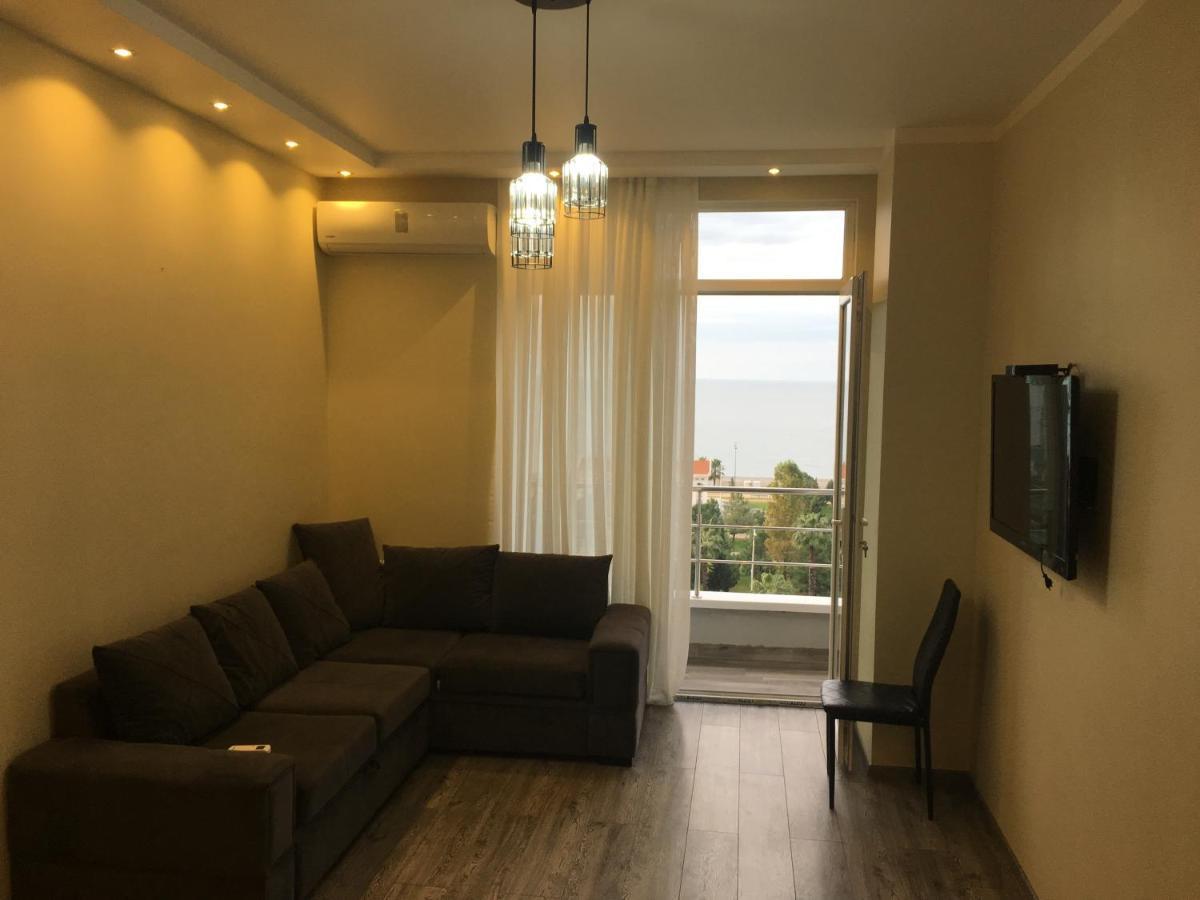 Apartment On Khimshiashvili 11A 바투미 외부 사진